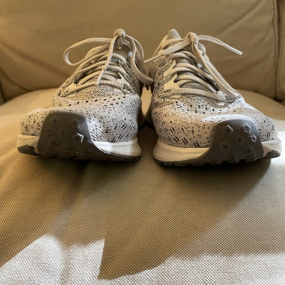 Nike Women’s Air Zoom Pegasus - Picture 5 of 11